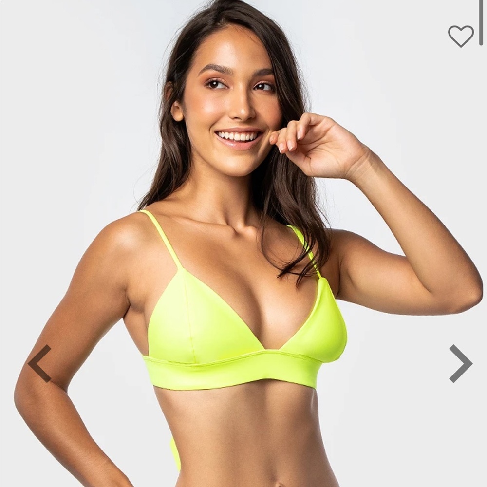 Triangle bikini Top size M